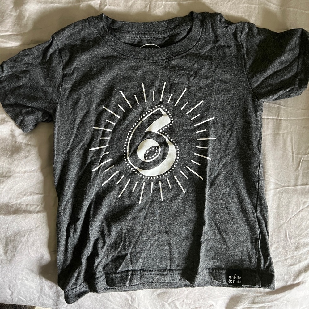 Whistle & Flute | Unisex Birthday Shirt - age 6